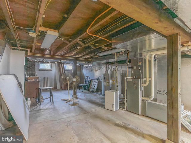 113 W MAIN ST, Stanley, VA 22851