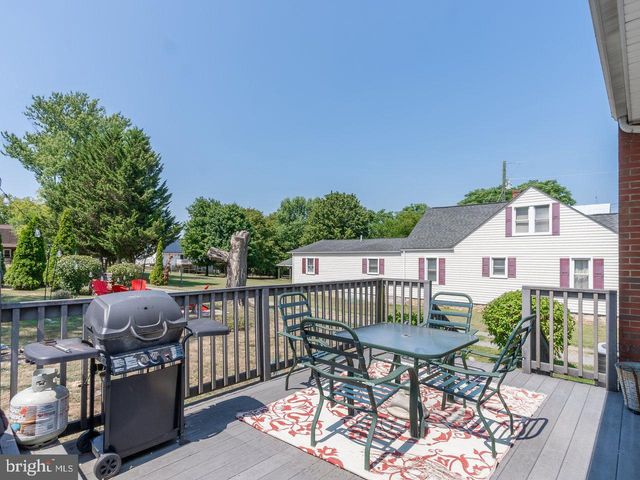 113 W MAIN ST, Stanley, VA 22851