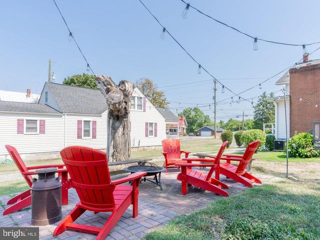 113 W MAIN ST, Stanley, VA 22851