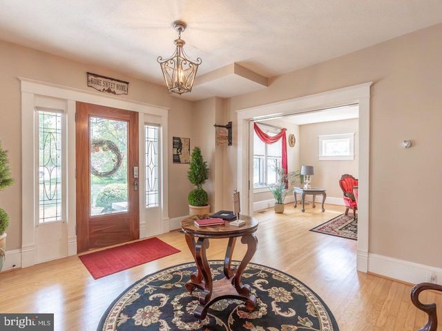 113 W MAIN ST, Stanley, VA 22851