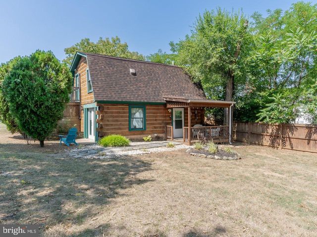 113 W MAIN ST, Stanley, VA 22851