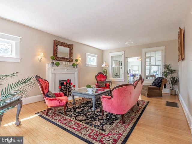 113 W MAIN ST, Stanley, VA 22851