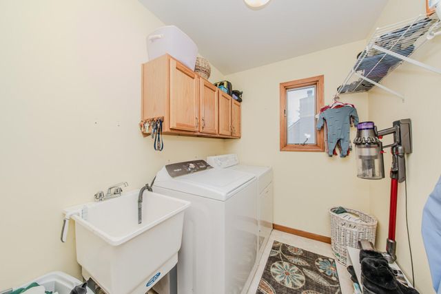 1782 Sycamore Court, Saline City, MI 48176