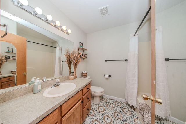 1782 Sycamore Court, Saline City, MI 48176