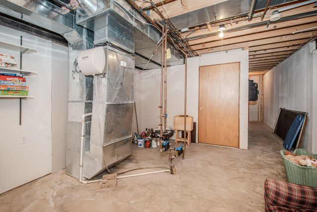 1782 Sycamore Court, Saline City, MI 48176