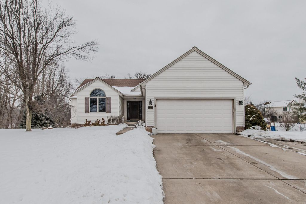 1782 Sycamore Court, Saline City, MI 48176