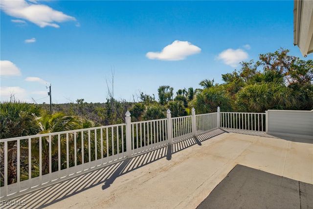 5312 Ladyfinger Lake RD, Sanibel, FL 33957