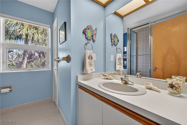 5312 Ladyfinger Lake RD, Sanibel, FL 33957