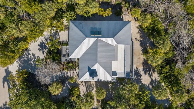 5312 Ladyfinger Lake RD, Sanibel, FL 33957