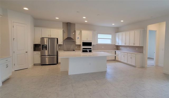 15142 LAKE BESSIE LOOP, Winter Garden, FL 34787