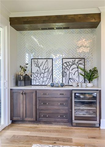 2804 W 176th Street, Overland Park, KS 66085