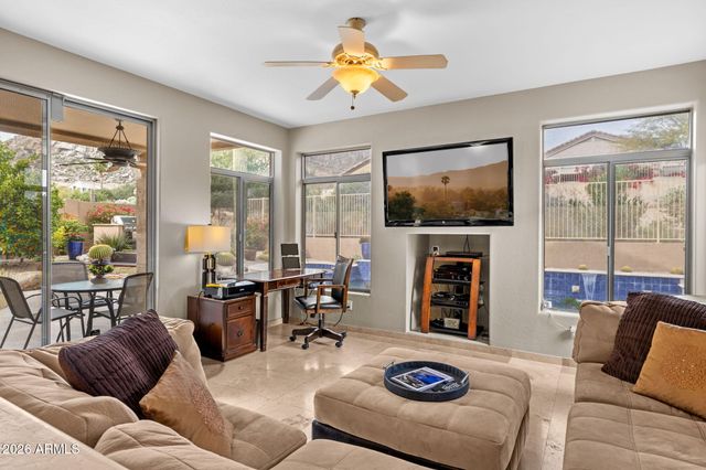 11568 E BRONCO Trail, Scottsdale, AZ 85255