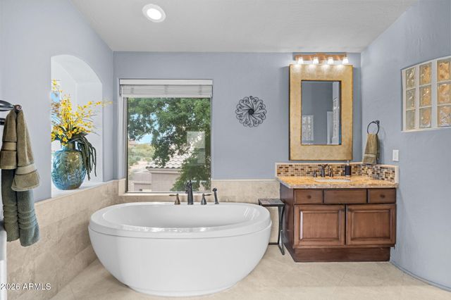 11568 E BRONCO Trail, Scottsdale, AZ 85255