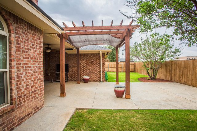 9806 Elkhart Avenue, Lubbock, TX 79424