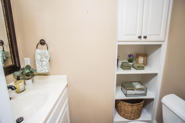 9806 Elkhart Avenue, Lubbock, TX 79424