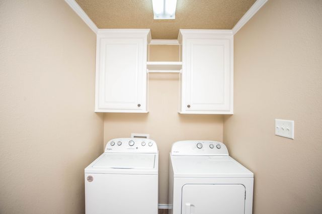 9806 Elkhart Avenue, Lubbock, TX 79424