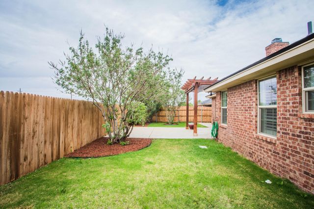 9806 Elkhart Avenue, Lubbock, TX 79424