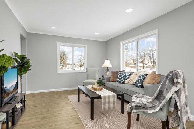 4533 Welcome Avenue N, Crystal, MN 55422