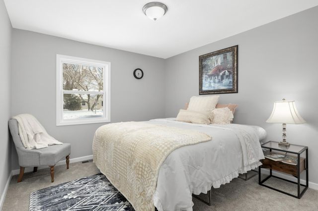 4533 Welcome Avenue N, Crystal, MN 55422