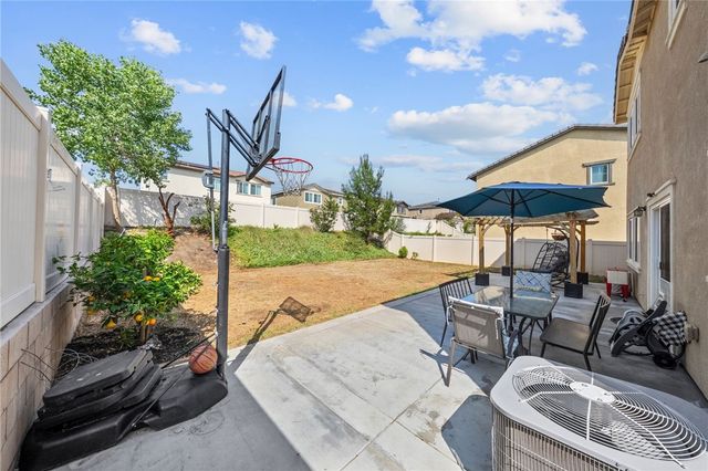 24212 Bay Laurel Avenue, Murrieta, CA 92562