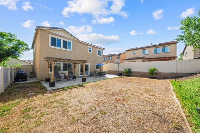 24212 Bay Laurel Avenue, Murrieta, CA 92562