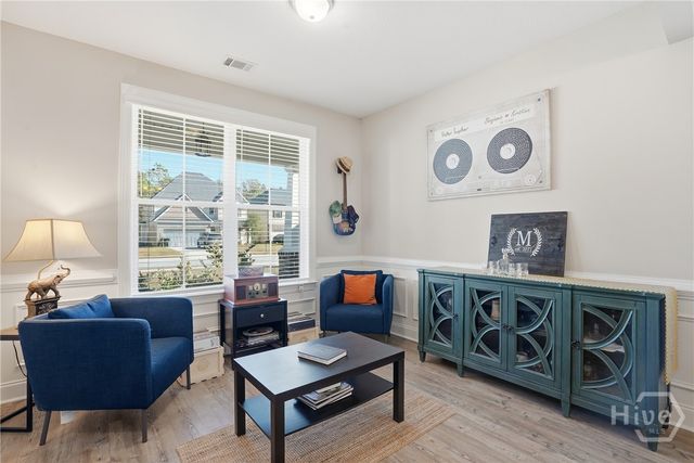 165 Laguna Way, Savannah, GA 31405