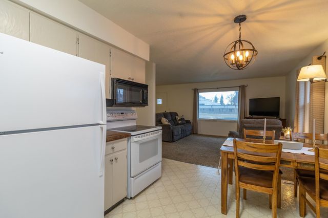 707 W Alcott Avenue, Fergus Falls, MN 56537