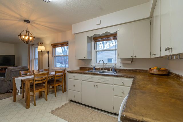 707 W Alcott Avenue, Fergus Falls, MN 56537