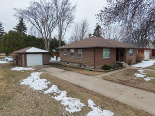707 W Alcott Avenue, Fergus Falls, MN 56537