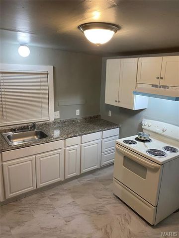 8127 Airport Road, St Louis, MO 63134