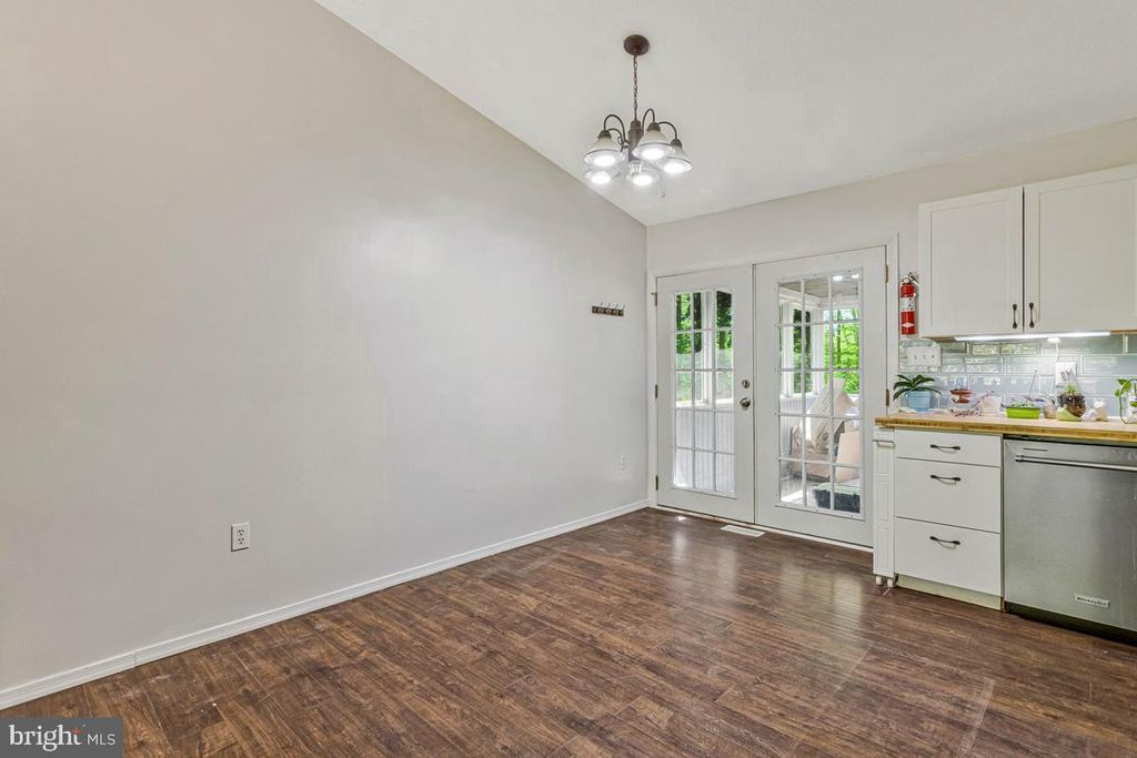 Image 15 of property listing at 5030 SUNNYHILLS DR, Sunderland, MD 20689