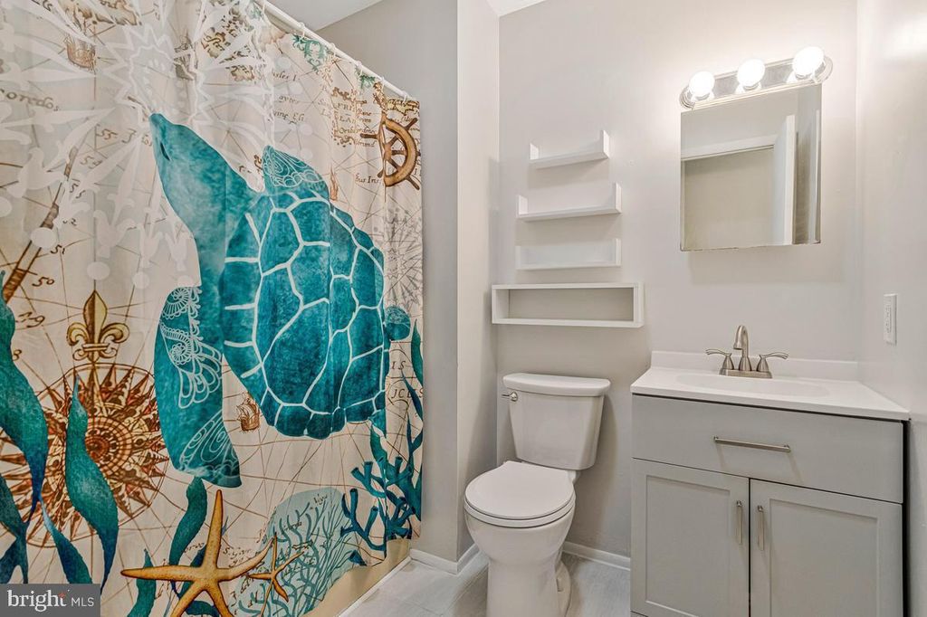 Image 17 of property listing at 5030 SUNNYHILLS DR, Sunderland, MD 20689