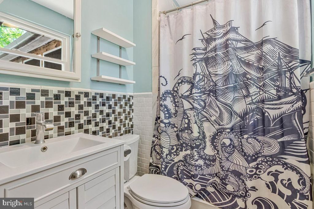 Image 22 of property listing at 5030 SUNNYHILLS DR, Sunderland, MD 20689