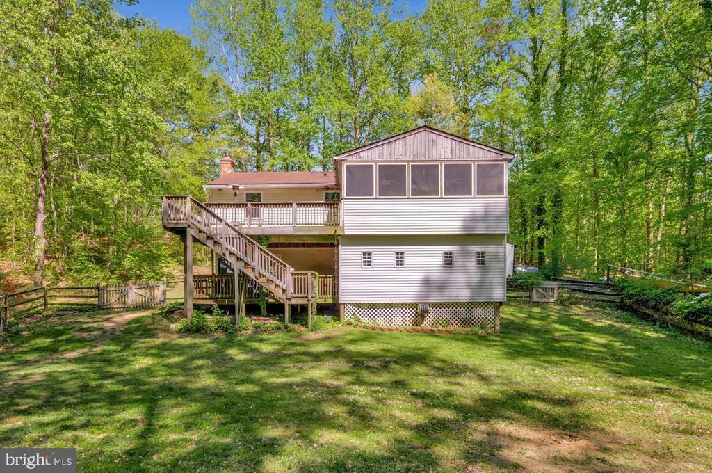 Image 33 of property listing at 5030 SUNNYHILLS DR, Sunderland, MD 20689