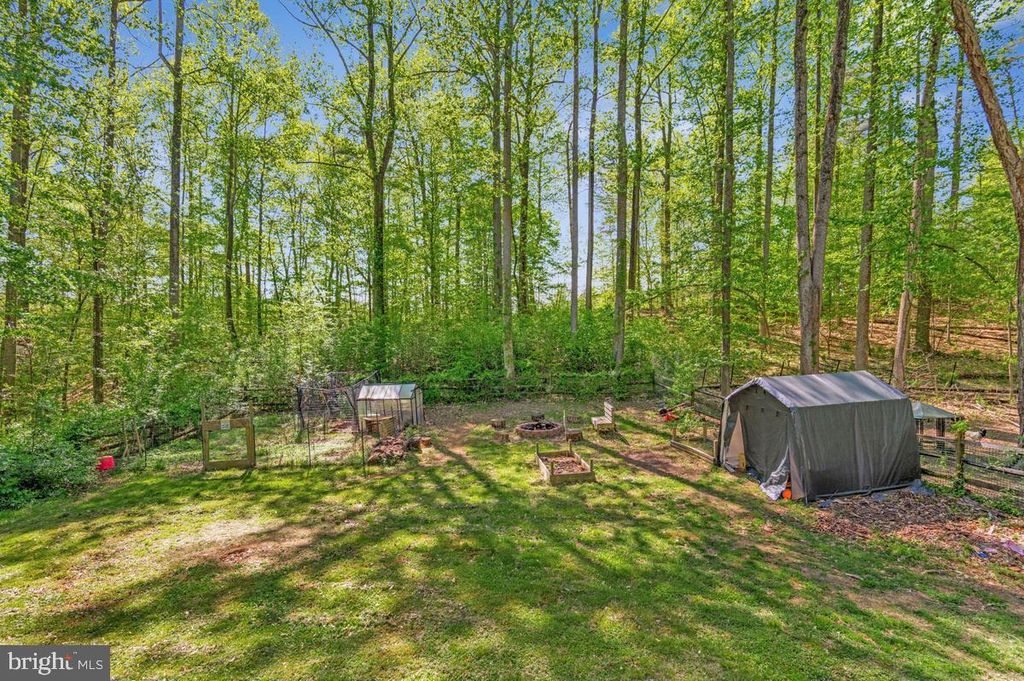 Image 37 of property listing at 5030 SUNNYHILLS DR, Sunderland, MD 20689