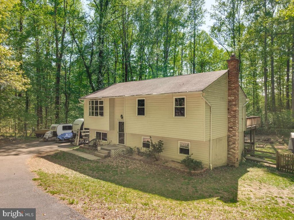 Image 39 of property listing at 5030 SUNNYHILLS DR, Sunderland, MD 20689