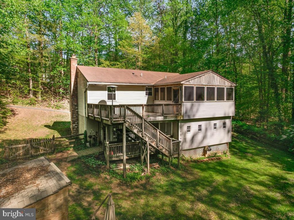 Image 40 of property listing at 5030 SUNNYHILLS DR, Sunderland, MD 20689