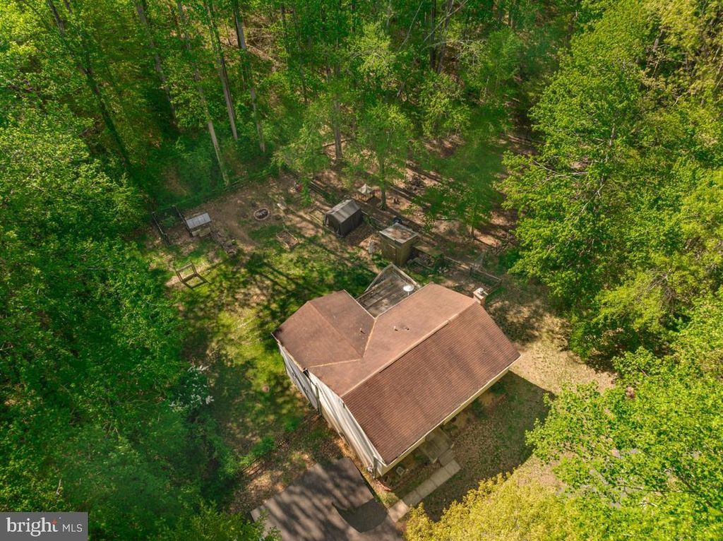 Image 44 of property listing at 5030 SUNNYHILLS DR, Sunderland, MD 20689