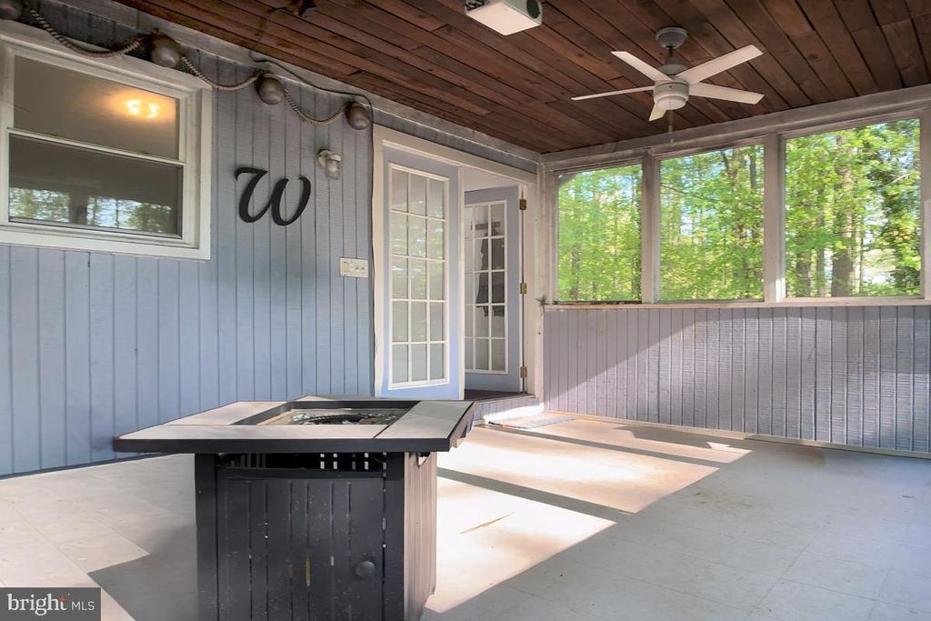 Image 7 of property listing at 5030 SUNNYHILLS DR, Sunderland, MD 20689