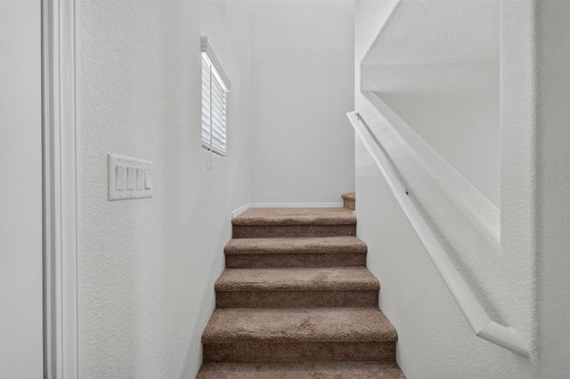 2304 Isabella Lane, Belen, NM 87002