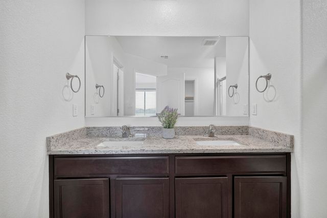 2304 Isabella Lane, Belen, NM 87002
