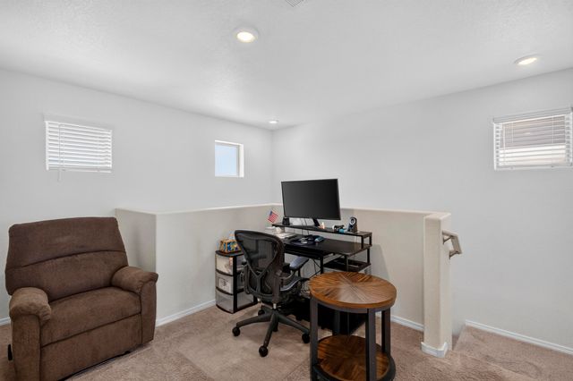 2304 Isabella Lane, Belen, NM 87002