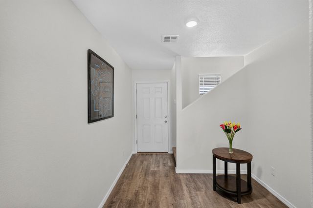 2304 Isabella Lane, Belen, NM 87002