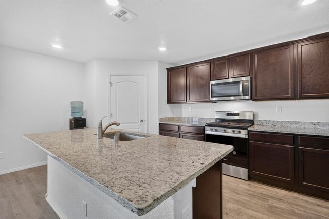 2304 Isabella Lane, Belen, NM 87002