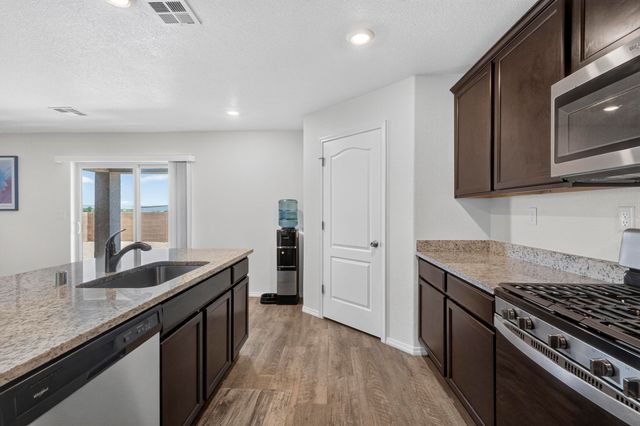 2304 Isabella Lane, Belen, NM 87002