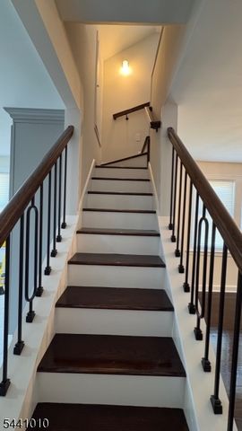 1019 W Henry St, Linden City, NJ 07036