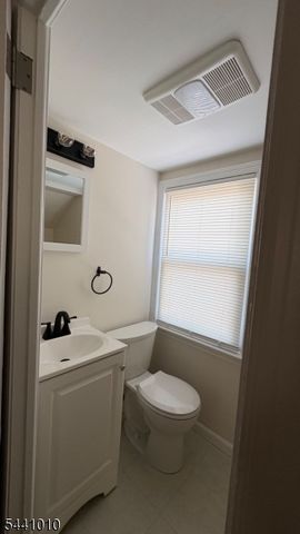 1019 W Henry St, Linden City, NJ 07036
