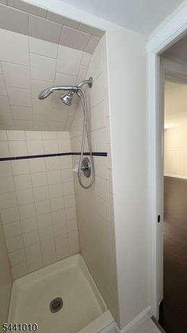1019 W Henry St, Linden City, NJ 07036