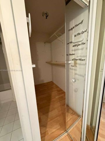 20379 W Country Club Dr 1433, Aventura, FL 33180