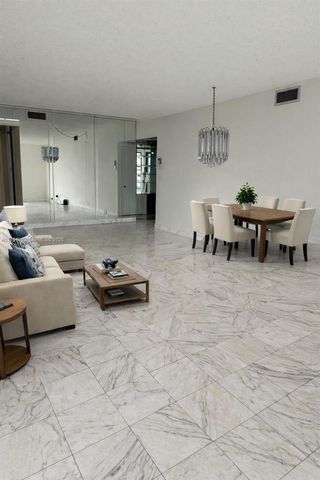 20379 W Country Club Dr 1433, Aventura, FL 33180